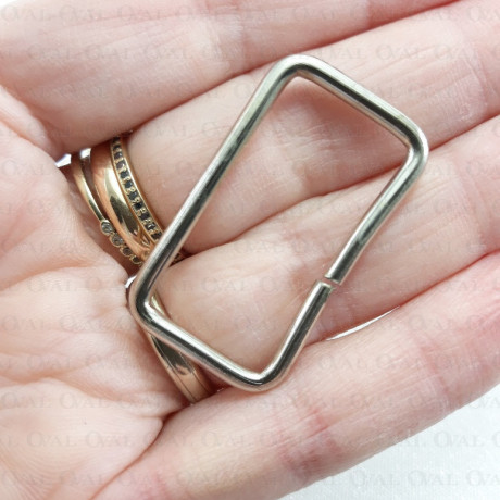 Ramka metalowa 30mm/10 lub 100szt  nr 5225