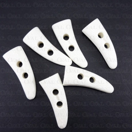 Plastic button 20x50mm no. 655