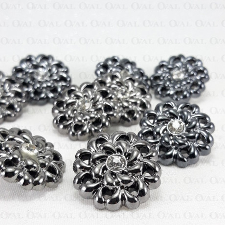 Plastic button 18mm, 24mm no. 582