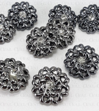 Plastic button 18mm, 24mm no. 582