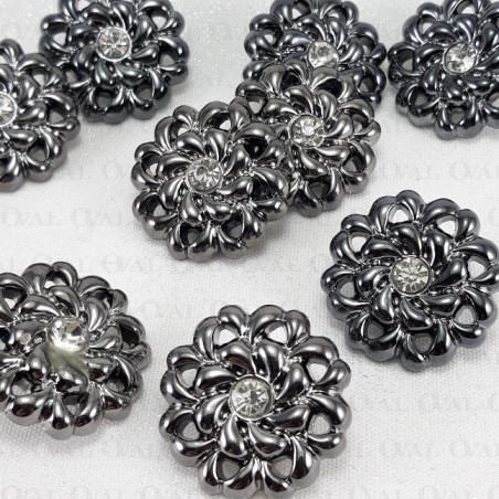 Plastic button 18mm, 24mm no. 582