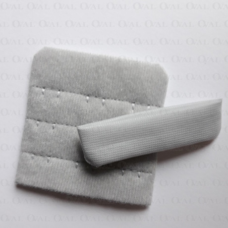 Zapięcie do biustonosza  50mm/1,10 lub 100szt jasno szary 5384