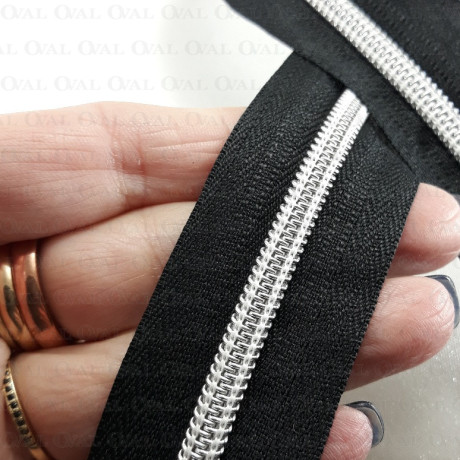 Taśma suwakowa  5* czarna/1m 5388