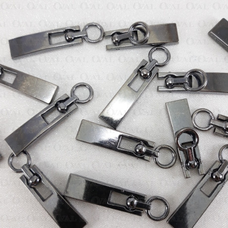 Decorative puller for zip slider no. 1011 PU8