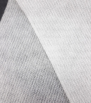 Flizelina przeszywana nitką z klejem biała 5330