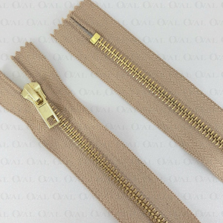 Zamki *5 metalowe 18cm /1szt capucino 5532