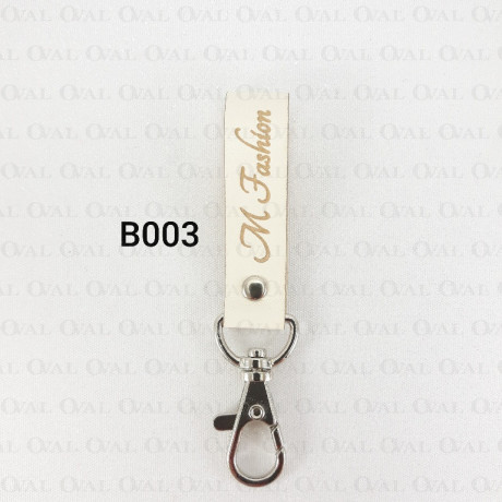 Skórka z karabińczykiem 5550