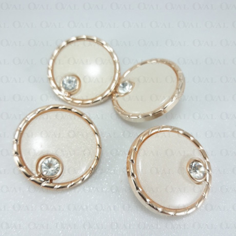 Plastic button 30mm/1pc no. 577