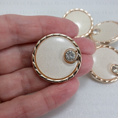 Plastic button 30mm/1pc no. 577