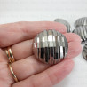 Metallic button 30mm/1pc no. 615