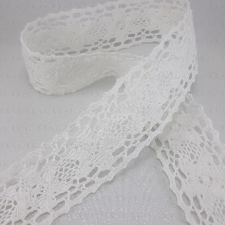 Cotton lace 33mm / 20 yards cream 3478