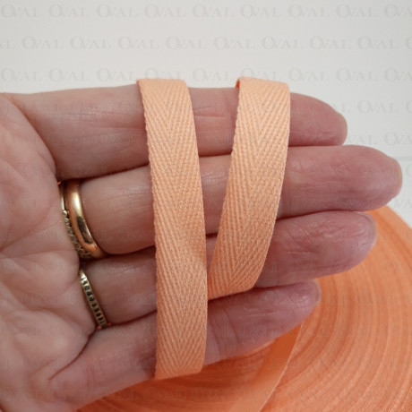 Taśma bawełniana jodełka 10mm / 50m 5555