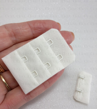 Zapięcie do biustonosza 30mm/ 1,10 lub 100szt szaro -brązowy 5579