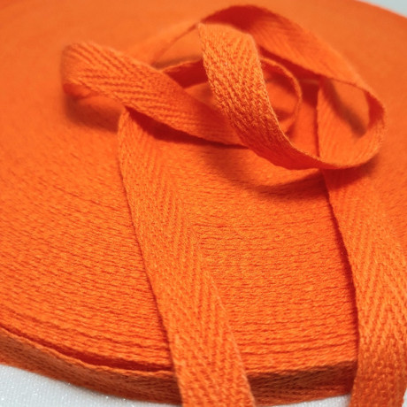 Taśma bawełniana jodełka – naturalna taśma do szycia | Sklep online