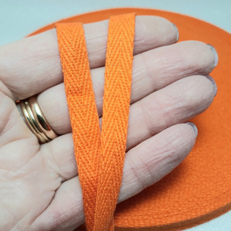 Taśma bawełniana jodełka – naturalna taśma do szycia | Sklep online