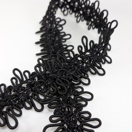 Czarna taśma ozdobna