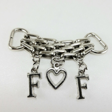 Metalowy łącznik ozdobny – element do odzieży biżuterii handmade