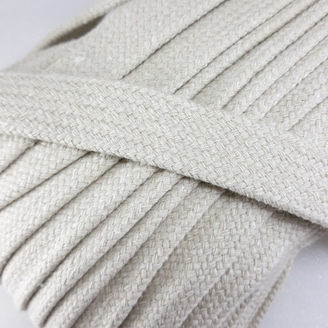 Płaski sznurek bawełniany odzieżowy – różne kolory