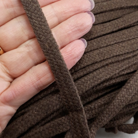 Płaski sznurek bawełniany odzieżowy – różne kolory