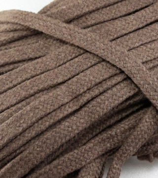 Płaski sznurek bawełniany odzieżowy – różne kolory