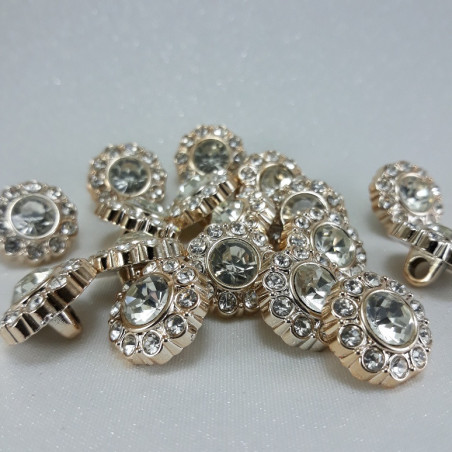 Ozdobne guziki z kamieniami – eleganckie dodatki do ubrań | Sklep