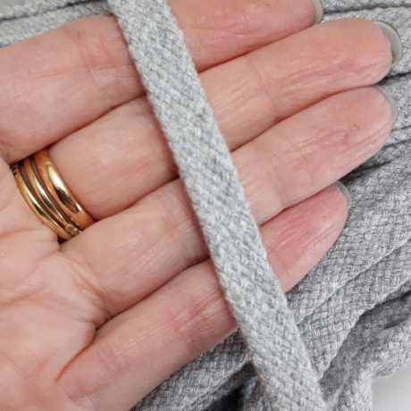 Płaski sznurek bawełniany odzieżowy – różne kolory