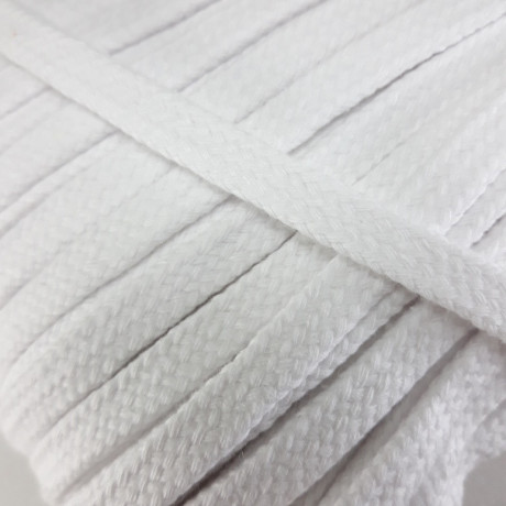 Płaski sznurek bawełniany odzieżowy – różne kolory