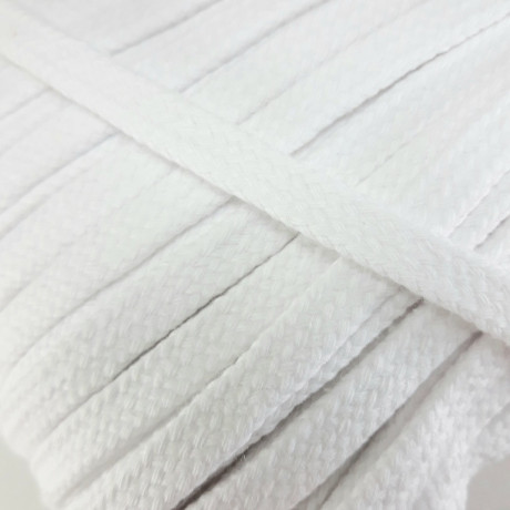 Płaski sznurek bawełniany odzieżowy – różne kolory