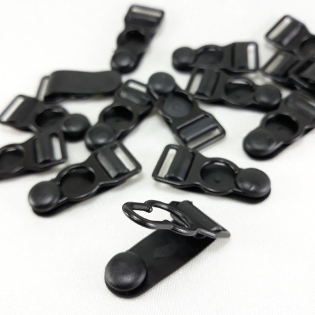 Żabka do pończoch – solidne i eleganckie zapięcie do bielizny