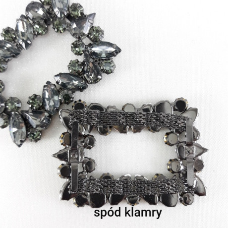 Element ozdobny z kamieni