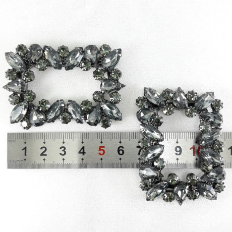 Element ozdobny z kamieni