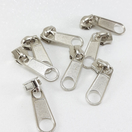 Maszynka do suwaka – zamki błyskawiczne i naprawa suwaków