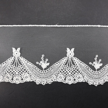 Koronka haft na tiulu 85mm/14m  śmietana 5635
