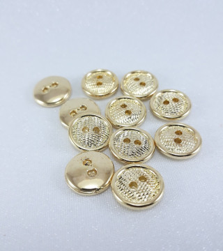 Guziki metalizowane na dziurki – eleganckie guziki do odzieży | Sklep online