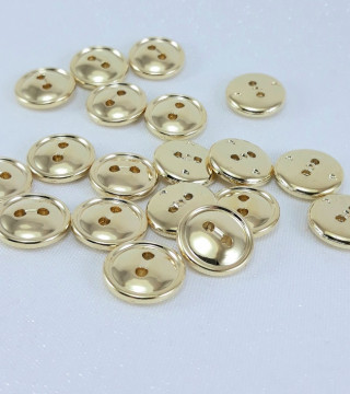 Guziki metalizowane na dziurki – eleganckie guziki do odzieży | Sklep online