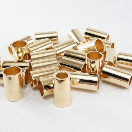 Metalowa końcówka do sznurka