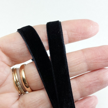 Aksamitka taśma – wstążka aksamitna do dekoracji | Elegancki dodatek