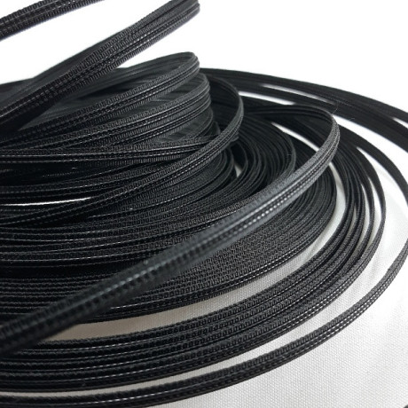 Fiszbiny tkane 4mm/25y czarny 5787