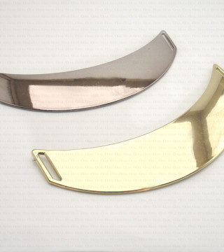 Plastikowy dekolt do przyszycia nr 1651