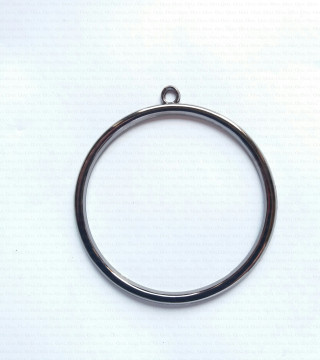 Large ring pendant 1775