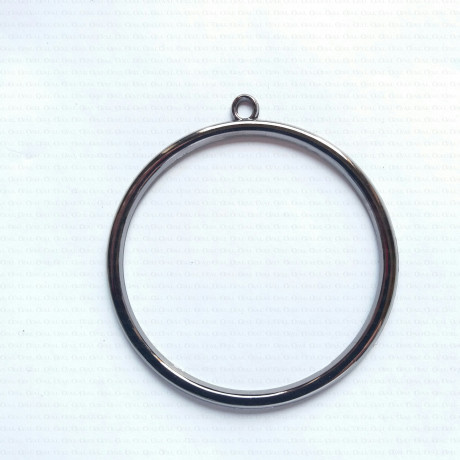 Large ring pendant 1775