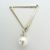 Triangle ornament with pearl 1782