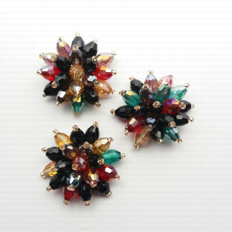 Decoration made of colourful beads 1783