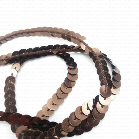 Cekiny na taśmie, brąz