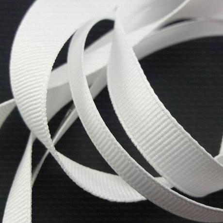 Grosgrain ribbon, white PACKAGE 5 linear metres S68