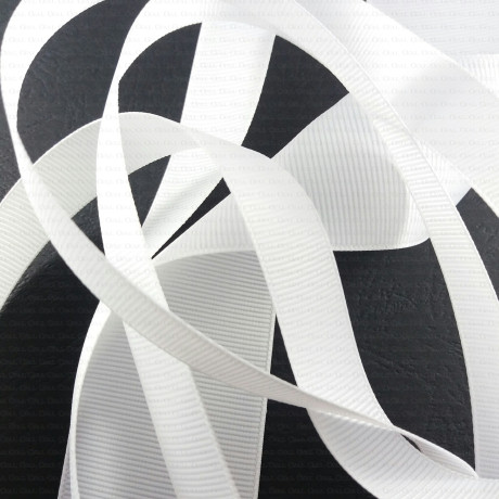 White grosgrain ribbon, 25-yard roll, 101