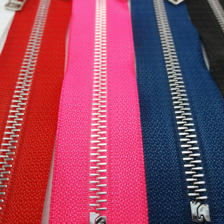 Decorative 16 cm closed-end zips 1924