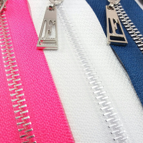 Decorative 16 cm closed-end zips 1924