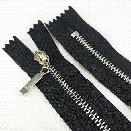Non-separable metal zips, various lengths, gold/silver, 1951