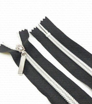 Zamki plastikowe nierozdzielcze ze srebrną żyłką,różne długości,1953